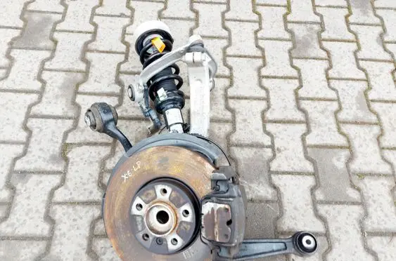 BMW X6 F16 Front shock absorber/damper 6869869