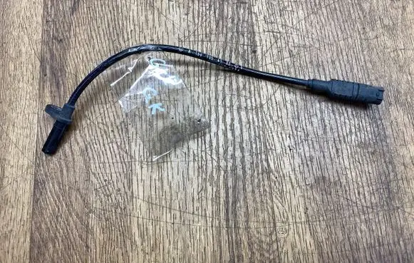 Mercedes-Benz GLE (W166 - C292) ABS rear brake sensor A1669054102