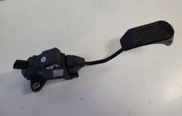 Toyota Verso Accelerator throttle pedal 07811002072