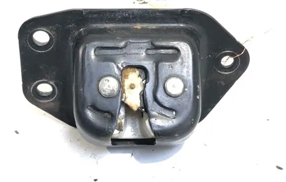 Nissan Juke I F15 Tailgate exterior lock 