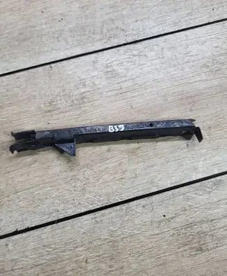 Mercedes-Benz E W211 Front bumper mounting bracket A2118801114