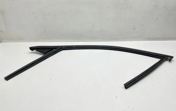 Volvo S60 Rubber seal front door window/glass FDLHM1CV43X PA66GF30