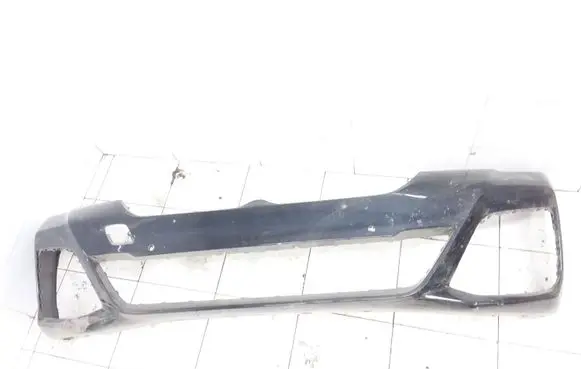 BMW 5 G30 G31 Front bumper 8469287
