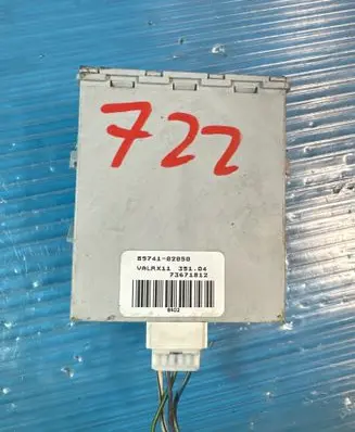 Toyota Corolla E120 E130 Door central lock control unit/module 8974102050 73671812