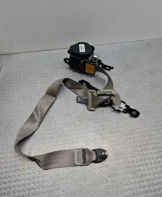Mitsubishi Outlander Front seatbelt 0435095