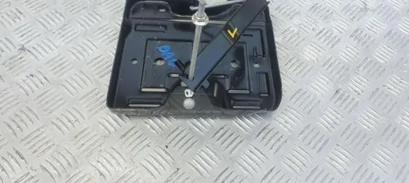 Infiniti Q60 Battery box tray PU11018