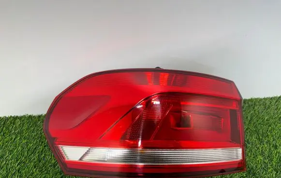 Volkswagen Touran II Rear/tail lights 5TA945095A