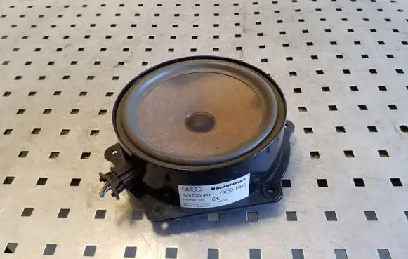 Audi A2 Rear door speaker 8Z0035411