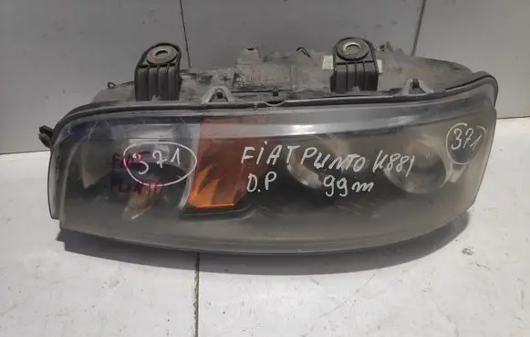 Fiat Punto (188) Headlight/headlamp 205958