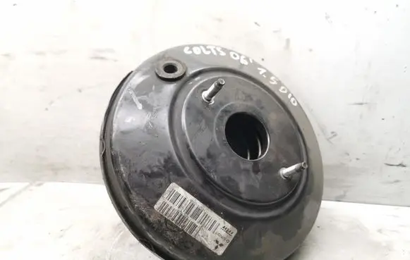 Mitsubishi Colt Brake booster