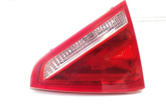 Audi A5 8T 8F Tailgate rear/tail lights 8T0945094