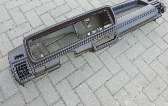 Volkswagen Jetta I Dashboard 161