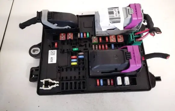 Cadillac ATS Fuse box set 22876331