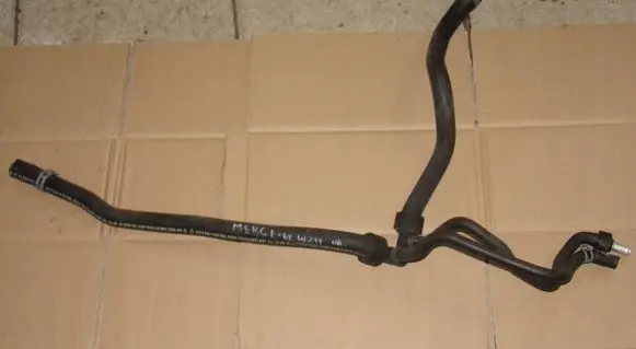 Mercedes-Benz E W211 Engine coolant pipe/hose A2118301196