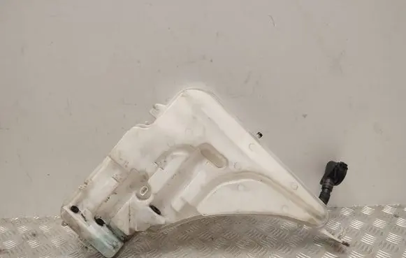 BMW 3 F30 F35 F31 Windshield washer fluid reservoir/tank 7241675