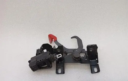 Ferrari FF Engine bonnet/hood lock/latch loop/hook 83679100