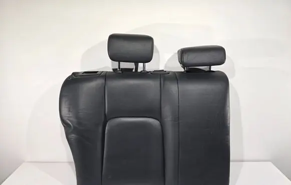 Lexus CT 200H Rear seat 