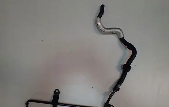 Volkswagen Polo V 6R Engine coolant pipe/hose 04B121070A