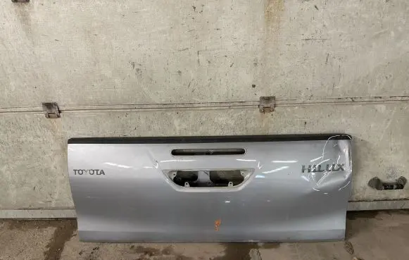 Toyota Hilux (AN120, AN130) Tailgate/trunk/boot lid