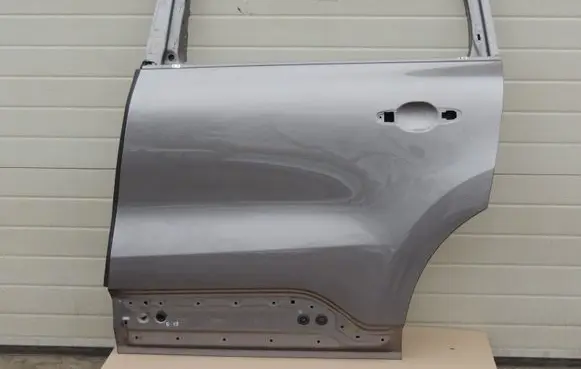 Renault Espace V (RFC) Rear door 821019868R