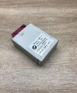 BMW 5 E39 Light module LCM 8375964 55892110