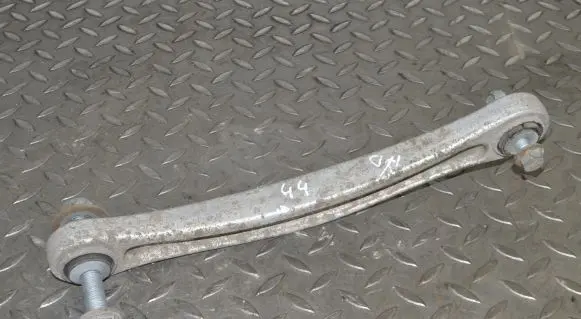 Rear upper control arm/wishbone