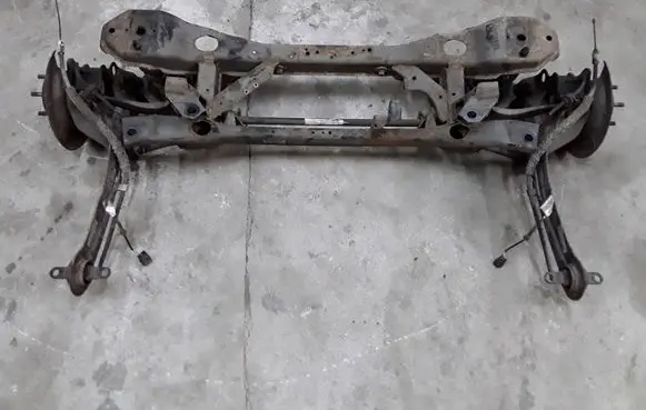Volvo V40 Rear subframe 