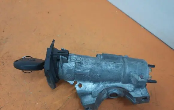 Skoda Fabia Mk2 (5J) Ignition lock 4B0905851C
