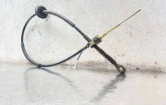 Saab 9-5 Gear shift cable linkage 7550973