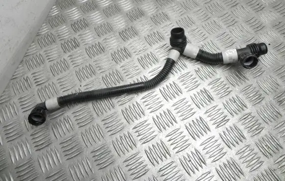 Tesla Model Y Engine coolant pipe/hose 107757700F