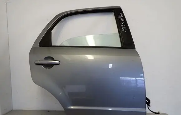 Suzuki SX4 Rear door 