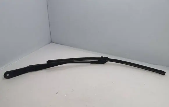 Volkswagen Touareg II Front wiper blade arm 7P0955409B