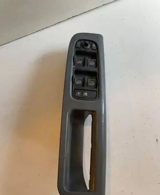 Volvo V50 Electric window control switch 30773212