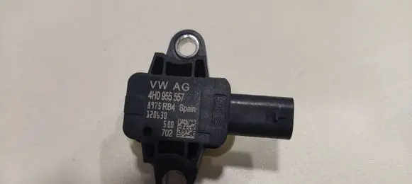 Audi A8 S8 D4 4H Airbag deployment crash/impact sensor 4H0955557 120630 8975RB4
