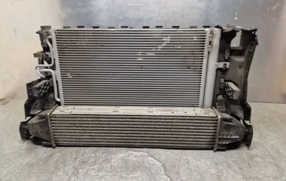 Volvo V70 Radiator set 
