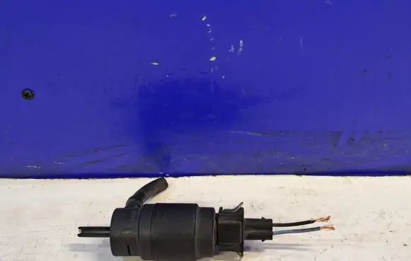 Saab 9-5 Headlight washer pump 24439253