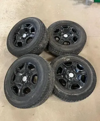 Ford Ranger R17 alloy rim EB3C1007E2A