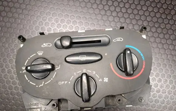 Peugeot 206 Climate control unit 4423401