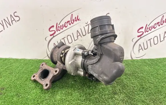 Volkswagen PASSAT B8 Turbo 04E145715F 04E145725BC 04E129656S