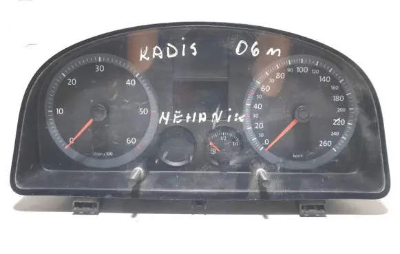 Volkswagen Caddy Speedometer (instrument cluster) 2K0920843C