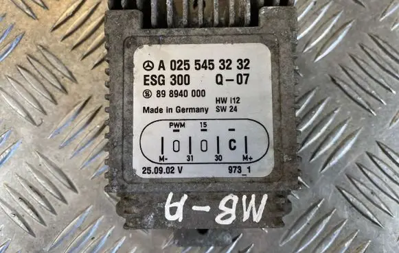 Coolant fan relay