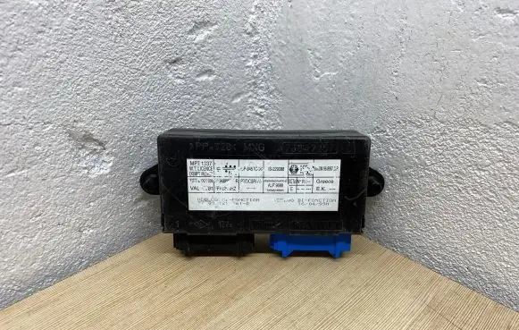 Renault Laguna I Comfort/convenience module 73847257