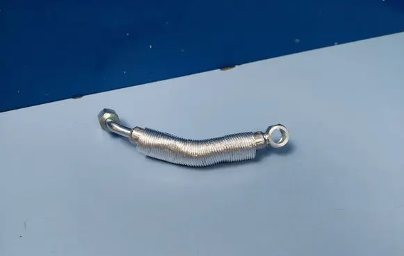 Opel Insignia A Turbo turbocharger oiling pipe/hose 55568031 55571900