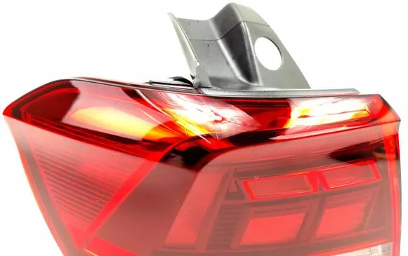 Volkswagen PASSAT B8 Rear/tail lights 3G9945095G