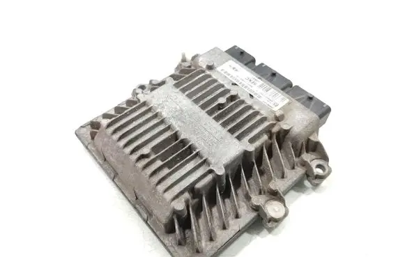 Ford Focus Engine control unit/module 8M51-12A650-BC 5WS40333C