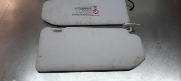 Citroen C4 II Sun visor