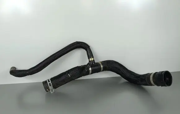 Jeep Grand Cherokee WL Engine coolant pipe/hose
