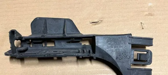 Audi A5 8T 8F Bumper support mounting bracket corner 8T0807889