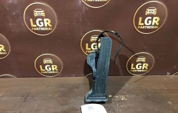 Volkswagen PASSAT B6 Accelerator throttle pedal 1K1721503L
