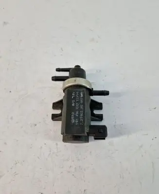 Audi A4 S4 B5 8D Turbo solenoid valve 1h0906627
